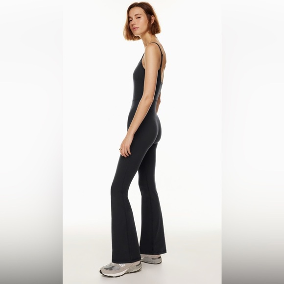 Aritzia Pants - Aritzia Wilfred‎ Free Divinity Kick Flare Jumpsuit